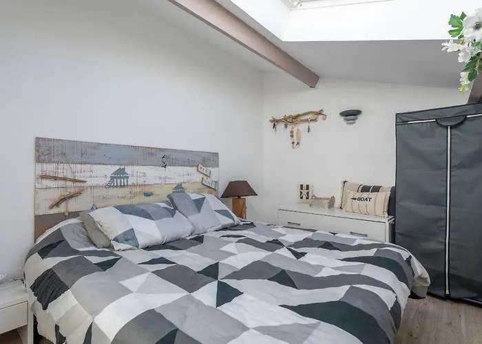 6 Personnes A Avec Parking, Balcon Et Local A Velos - Fr-1-50-126 * Mimizan-Plage